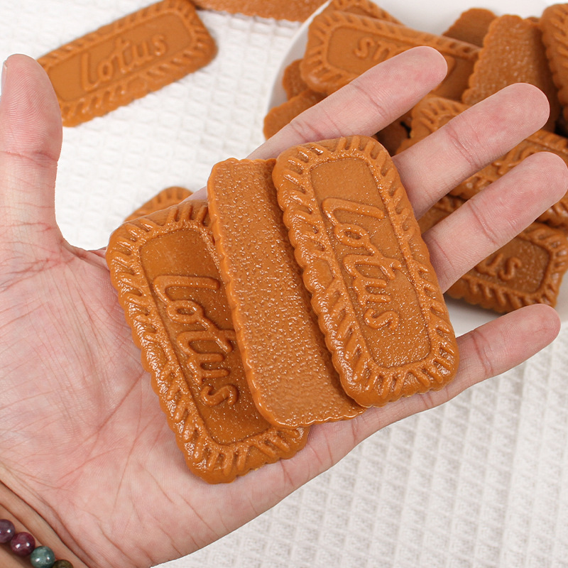 シミュレーションクッキーフェイクケーキ人工食品モデル子供の写 - Photography Of Food のレビューと価格