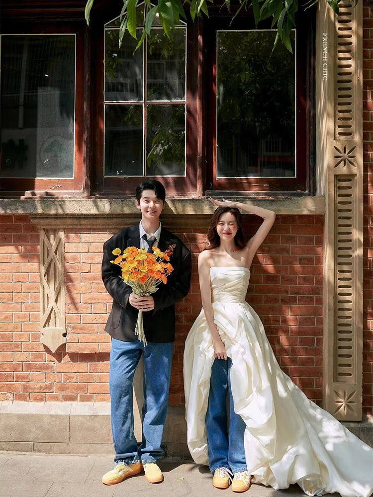 ファッショナブルな韓国スタイルのデニムストリートスナップウェ - Photography Wedding のレビューと価格